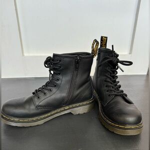 Kids Dr. Martens size 3 Black